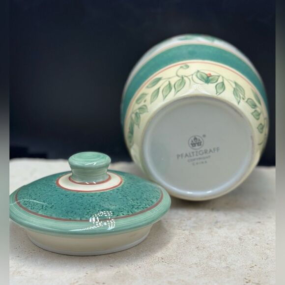 Rare Vintage French Quarter (LG) Stoneware Canister Jar by PFALTZGRAFF - Picture 8 of 10
